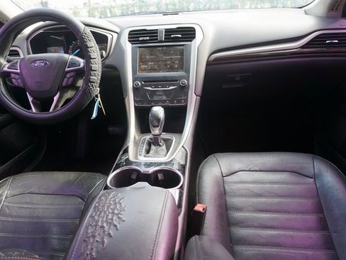 Used 2014 Ford Fusion SE w/ Equipment Group 202A image 5