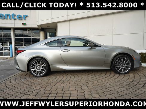 Used 2019 Lexus RC 300 AWD image 2