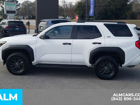 Used 2025 Toyota 4Runner SR5 image 10