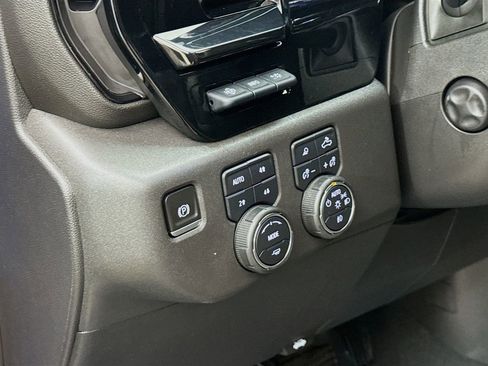 Used 2022 Chevrolet Silverado 1500 ZR2 w/ Technology Package AWD/4WD image 13