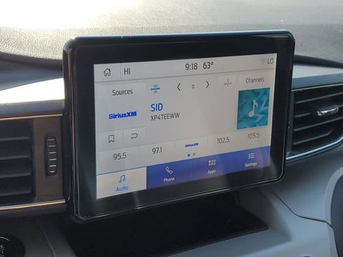 Used 2023 Ford Explorer XLT w/ Equipment Group 202A AWD/4WD image 28