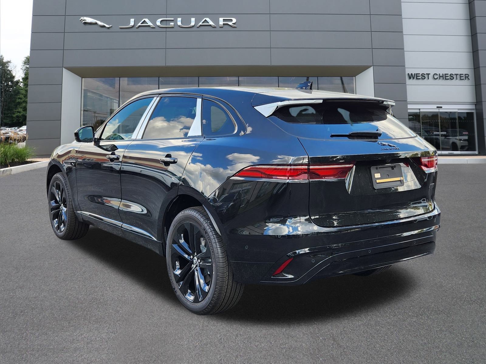 New 2026 Jaguar F-PACE R-Dynamic S AWD/4WD image 3
