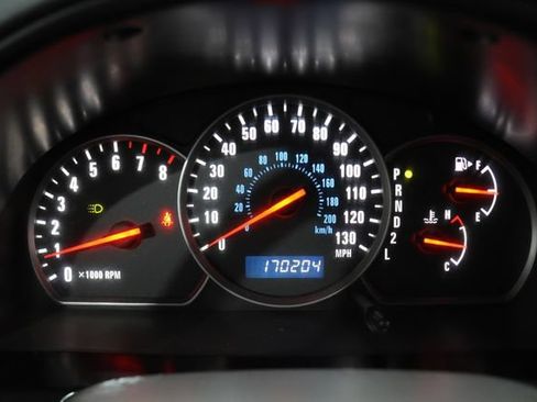 Used 2003 Suzuki XL7 4WD image 16