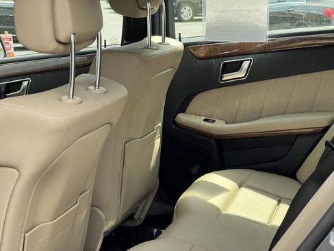 Used 2012 Mercedes-Benz E 350 Sedan image 10