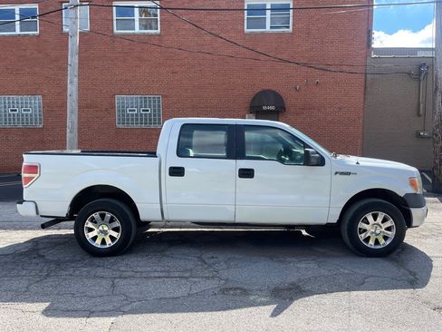 Used 2013 Ford F150 XL w/ Mid Equipment Group AWD/4WD image 4
