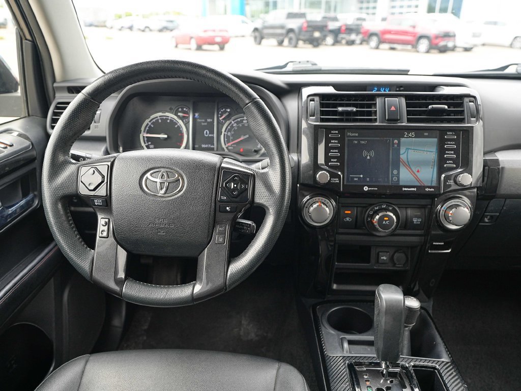 Used 2020 Toyota 4Runner TRD Off-Road Premium AWD/4WD image 29