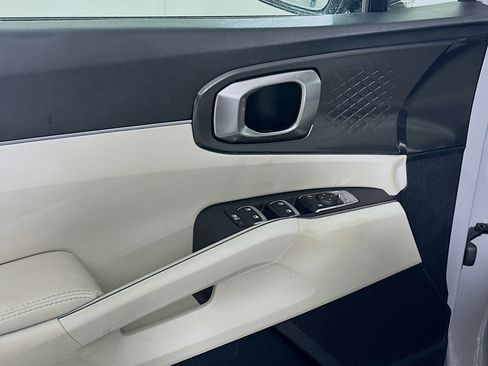 Used 2025 Kia Sorento S w/ Panoramic Sunroof Package image 15