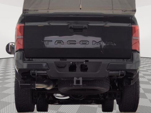 Used 2025 Toyota Tacoma SR5 RWD image 13