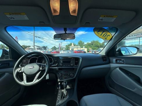 Used 2013 Kia Optima LX image 10