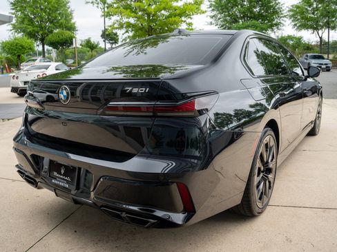 Used 2023 BMW 760i xDrive AWD/4WD image 6