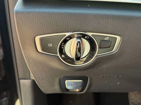 Used 2022 Mercedes-Benz E 350 4MATIC Sedan image 30