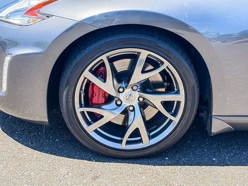 Used 2016 Nissan 370Z Coupe RWD image 7