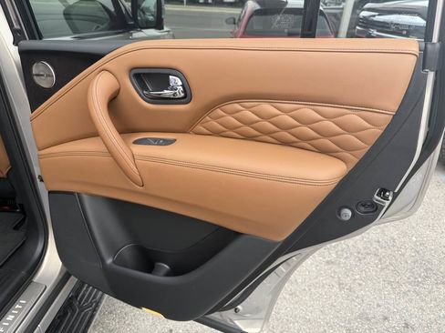 Used 2023 INFINITI QX80 Sensory w/ Cargo Package image 25