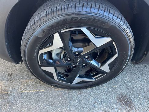 Used 2025 Kia Seltos S FWD image 29