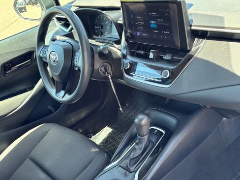 Used 2023 Toyota Corolla LE FWD image 9