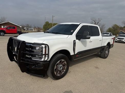 Used 2024 Ford F250 King Ranch image 3