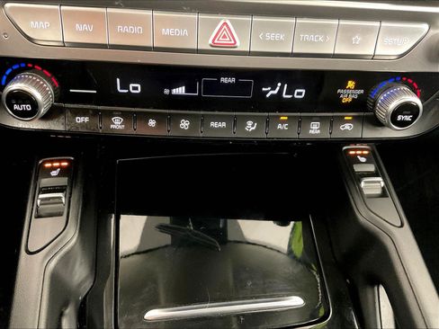 Used 2024 Kia Telluride S w/ S Sunroof Package FWD image 37