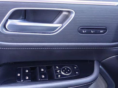 Used 2025 INFINITI QX80 Sensory w/ Exterior Package AWD/4WD image 29