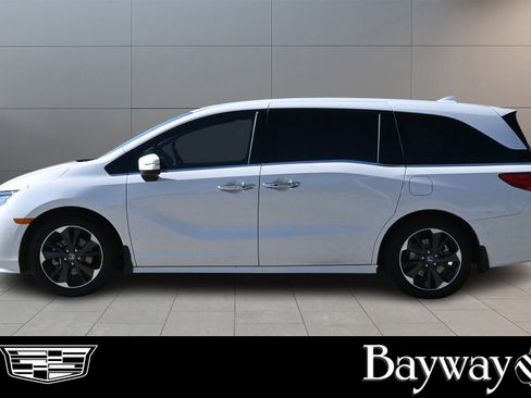 Used 2024 Honda Odyssey Elite image 4