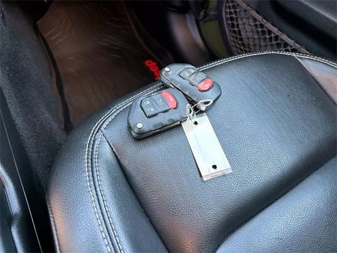 Used 2021 Jeep Wrangler Unlimited Sahara image 28