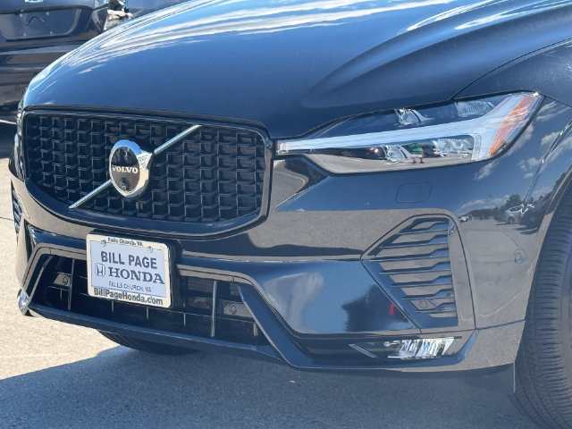 Used 2024 Volvo XC60 B5 Plus w/ Protection Package Premier AWD/4WD image 3