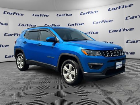 Used 2019 Jeep Compass Latitude w/ Popular Equipment Group AWD/4WD image 8