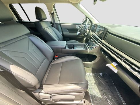 Certified 2026 Hyundai Santa Fe SEL w/ Tow & Go Package FWD image 28