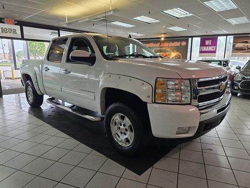 Used 2011 Chevrolet Silverado 1500 LTZ w/ Max Trailering Pack AWD/4WD image 3