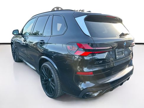 New 2026 BMW X5 sDrive40i w/ M Sport Package RWD image 3