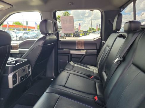 Used 2020 Ford F150 Lariat RWD image 11