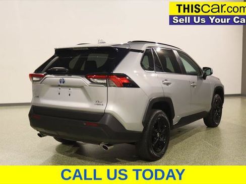 Used 2022 Toyota RAV4 XLE w/ Convenience Package AWD/4WD image 8