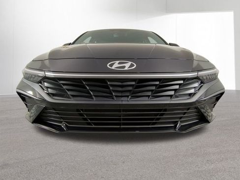 New 2026 Hyundai Elantra SE image 41