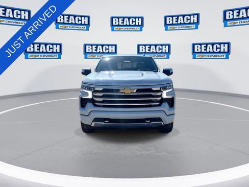 New 2026 Chevrolet Silverado 1500 High Country AWD/4WD image 3