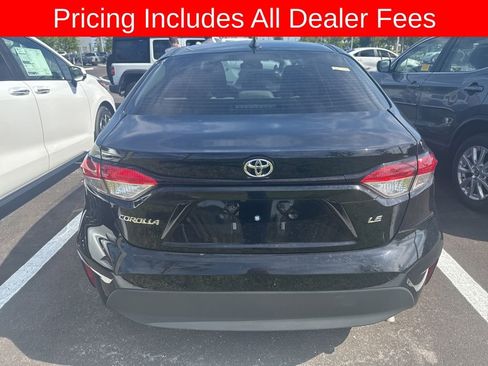 Used 2025 Toyota Corolla LE FWD image 5