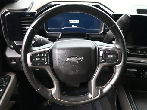 Used 2024 Chevrolet Silverado 2500 ZR2 w/ Technology Package AWD/4WD image 21