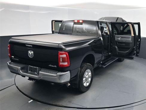 Used 2019 RAM 2500 Big Horn image 26