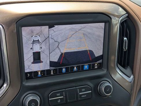 Used 2022 Chevrolet Silverado 2500 High Country w/ Technology Package AWD/4WD image 20