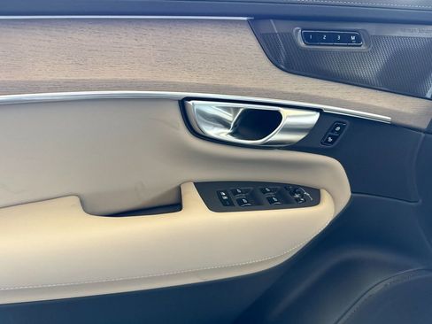 New 2026 Volvo XC90 B6 Plus w/ Protection Package Premier image 10