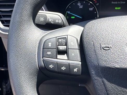 Used 2022 Ford Escape SE w/ SE Sport Appearance Package FWD image 17