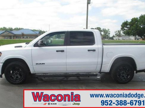 Used 2025 RAM 1500 Big Horn AWD/4WD image 1