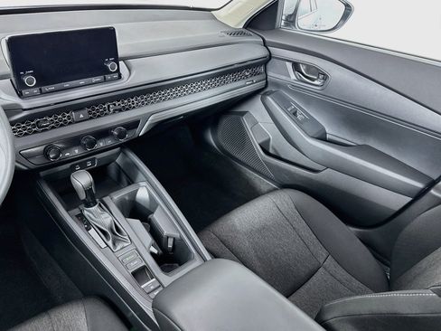 Certified 2023 Honda Accord LX image 21