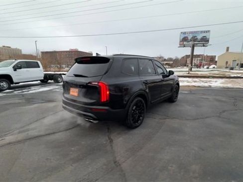 Used 2022 Kia Telluride SX w/ SX Prestige Package image 8