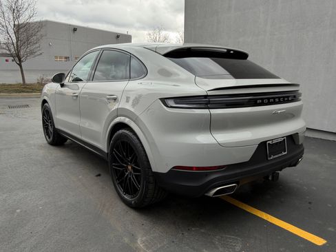New 2026 Porsche Cayenne Coupe image 3