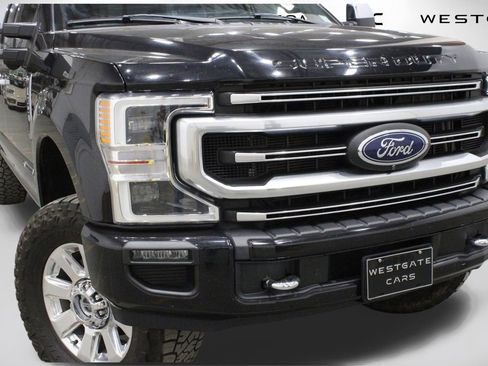 Used 2022 Ford F350 Platinum w/ FX4 Off-Road Package AWD/4WD image 45