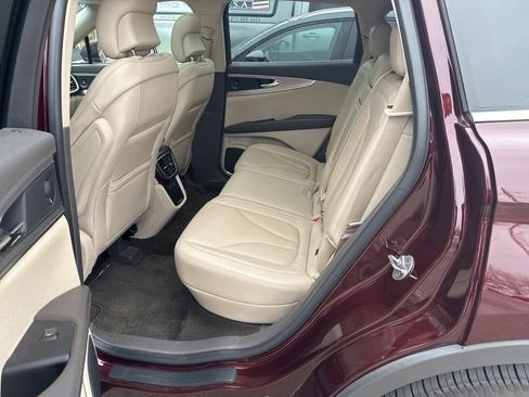 Used 2019 Lincoln Nautilus Reserve AWD/4WD image 5