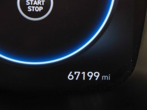 Used 2023 Hyundai Santa Fe SEL w/ Premium Package image 16