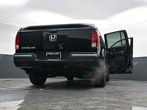 Used 2018 Honda Ridgeline RTL-T image 38