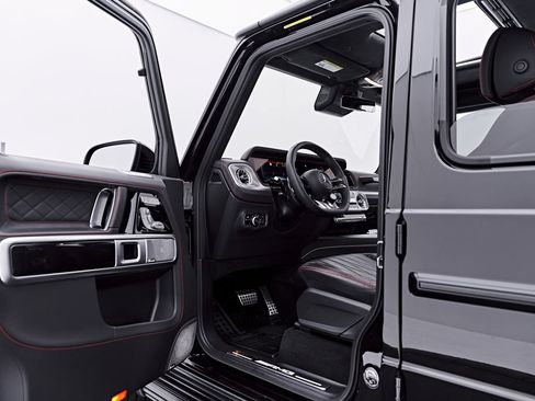 Used 2025 Mercedes-Benz G 63 AMG 4MATIC image 37