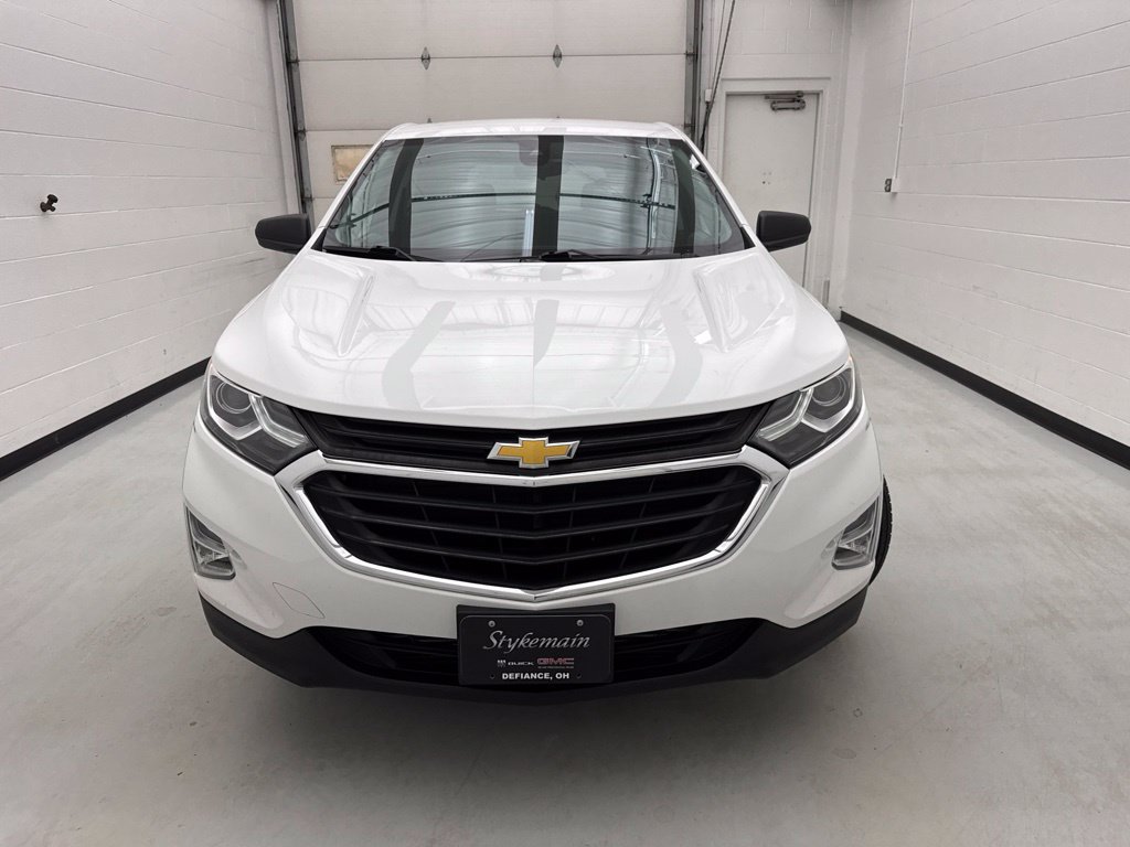 Used 2020 Chevrolet Equinox LS AWD/4WD image 2