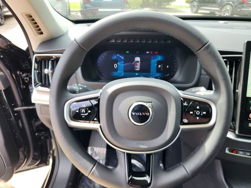 New 2026 Volvo XC90 B6 Plus w/ Protection Package Premier AWD/4WD image 18